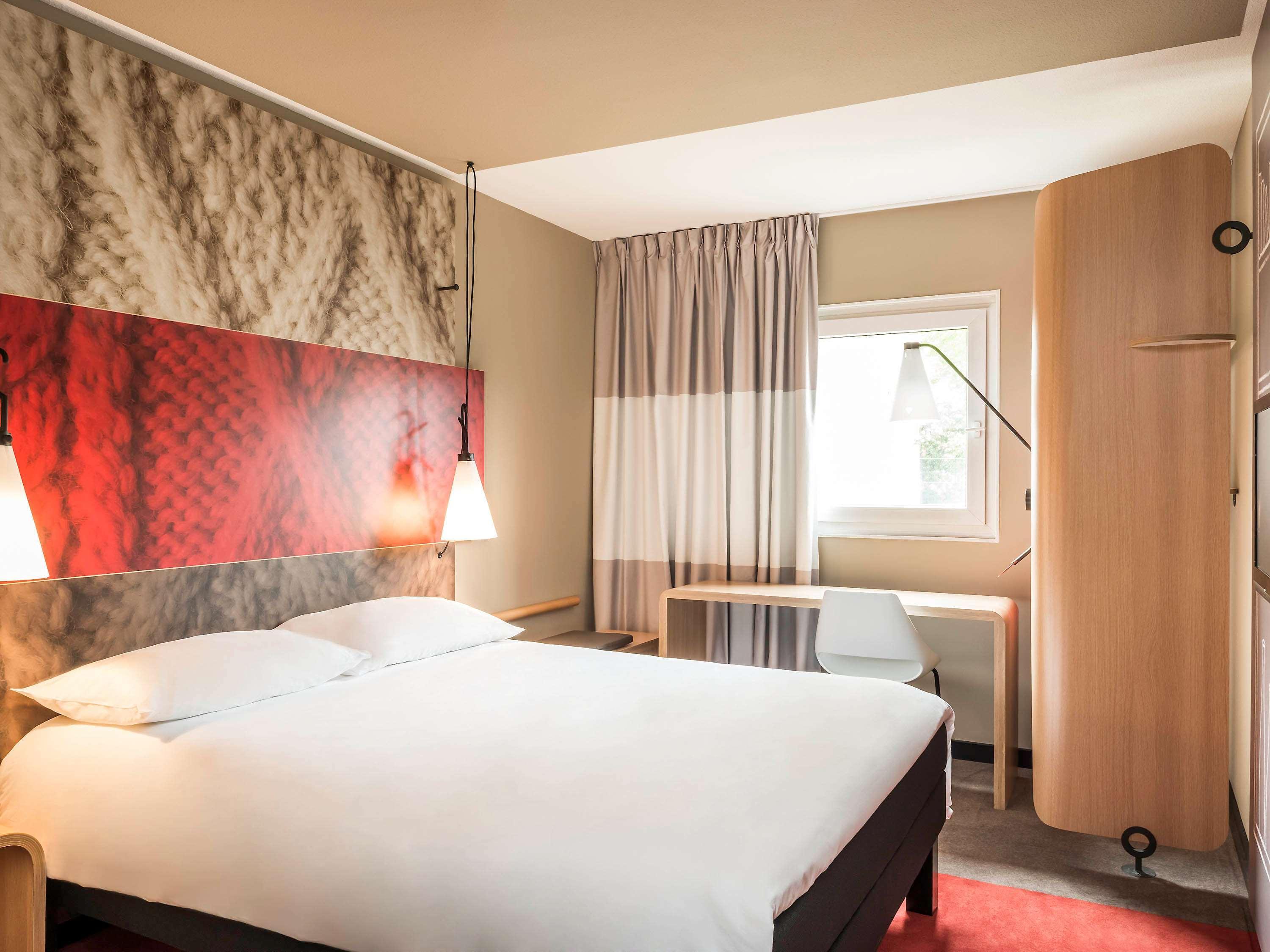 Ibis Centre Royal Mile - Hunter Square 3* Эдинбург